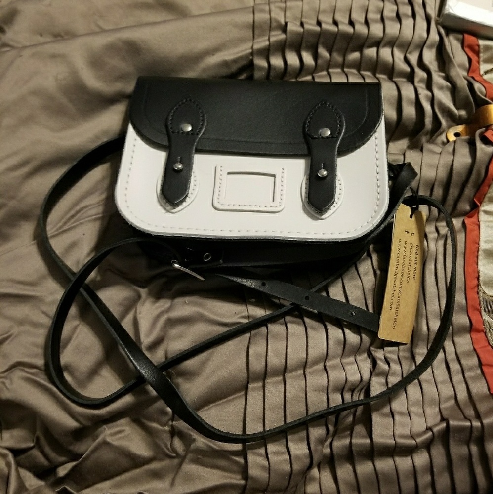 NWT Cambridge Satchel Leather Black & White